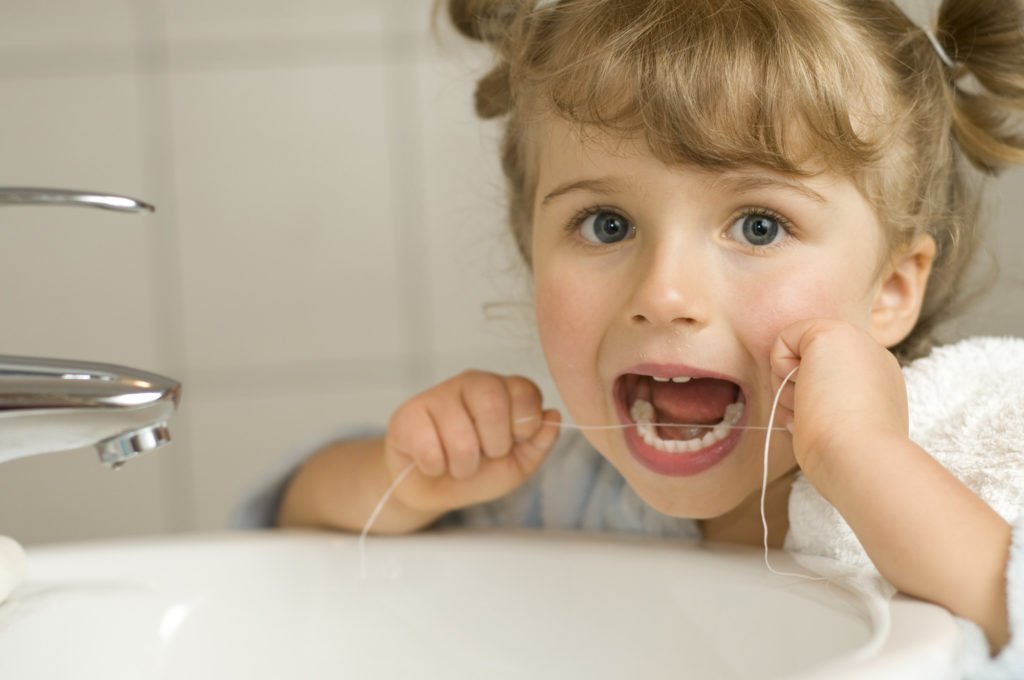 Kids Dental Floss: 7 Key Reasons Why Kids Need to Floss